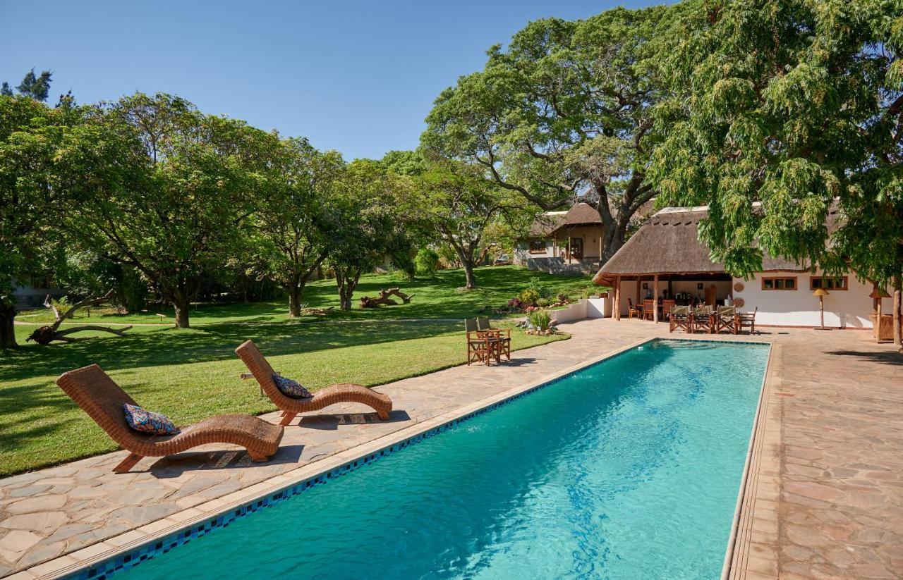 Wild Dogs Lodge Lusaka Esterno foto